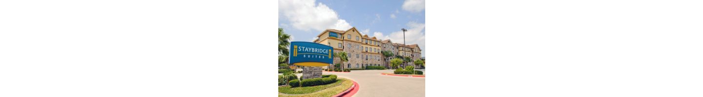 The Staybridge Suites Corpus Christi has the perfect location wihtin a five minute drive of over 50 restaurants. Many are within walking distance. The beach, Texas State Aquarium, Selena Museum, and the Botanical Garden are also a short drive away. Make sure to book your next stay at the Staybridge Suites! 